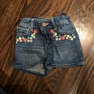 GAP flower jean shorts adjustable waist